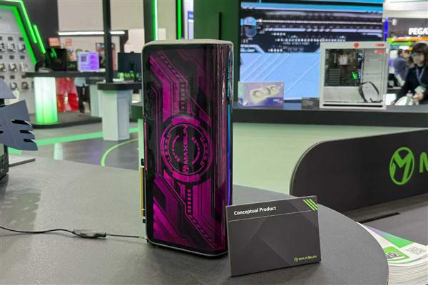 ！铭瑄展示RGB液冷RXT 50概念显卡